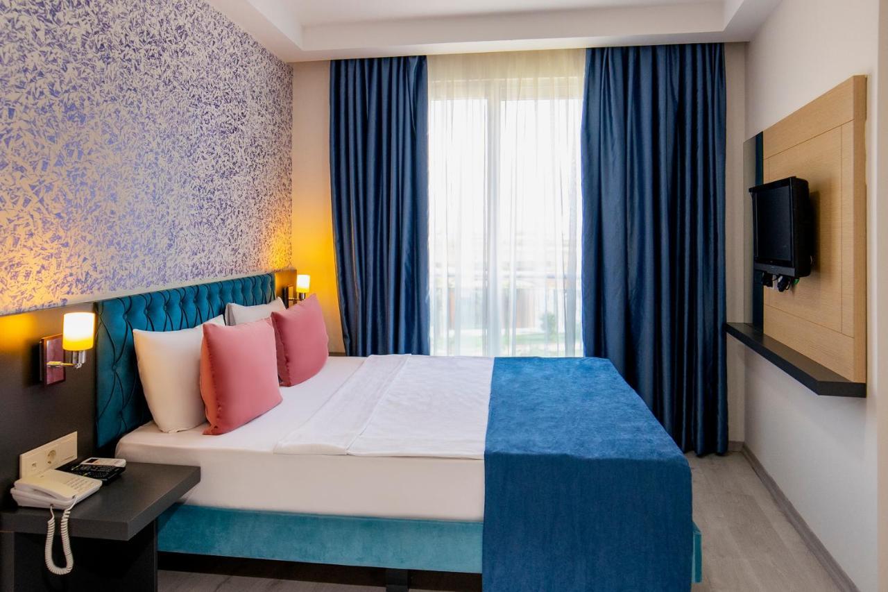 Royal Towers Lara Hotel Kemeragzi Zewnętrze zdjęcie
